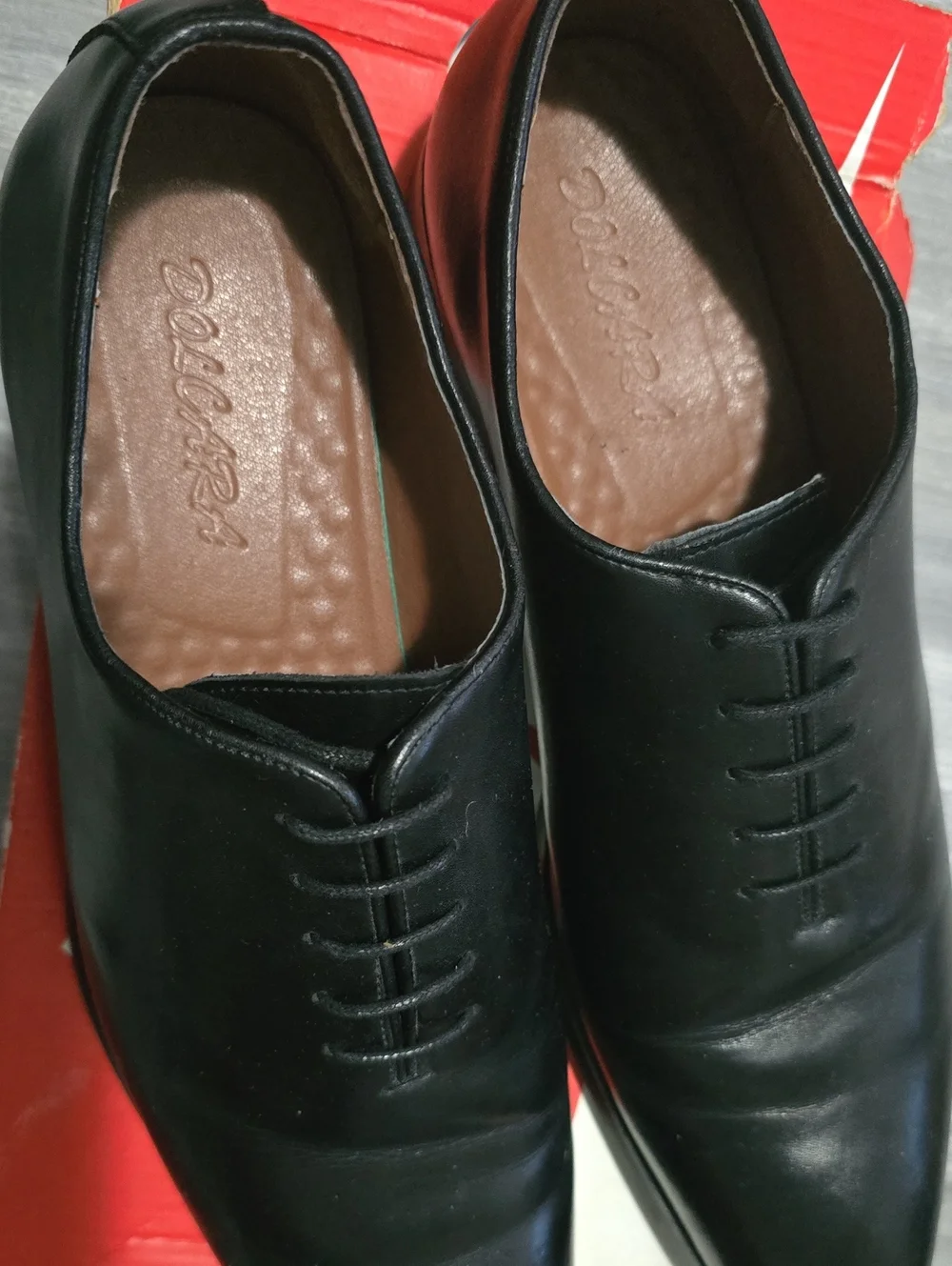 Black Leather Lace-Up Mens Shoe